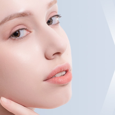 تحسين البشرة المُعانِية من المشاكل والوقاية من الشيخوخة